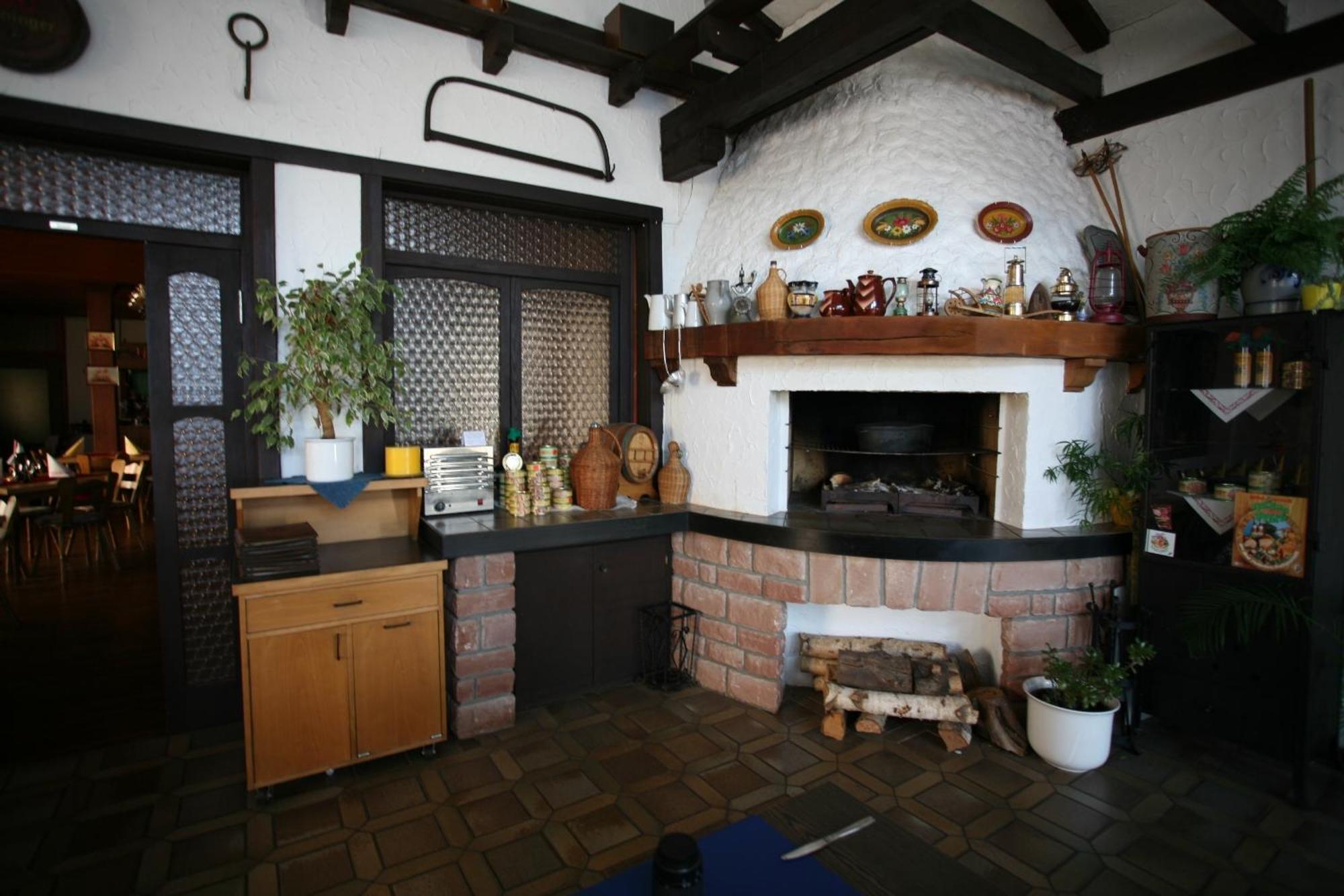 Hotel Linde Pfalz Silz  Bagian luar foto